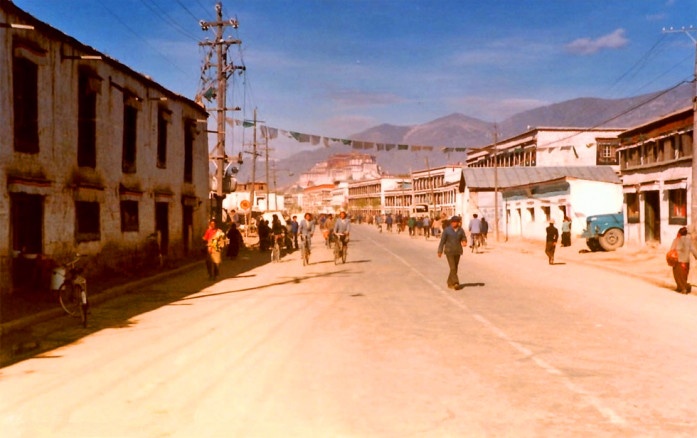 ����Ƭ��Ӣ���ο;�ͷ��1985�������־�